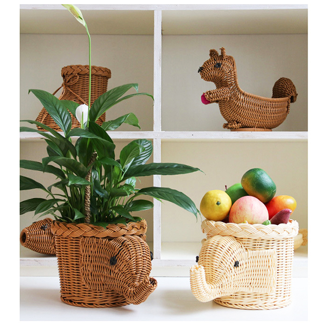 Cartoon Elephant Shape Rattan Bread Fruit Snacks Storage Baskets Food Serving Baskets(Brown) GL-0078 PC