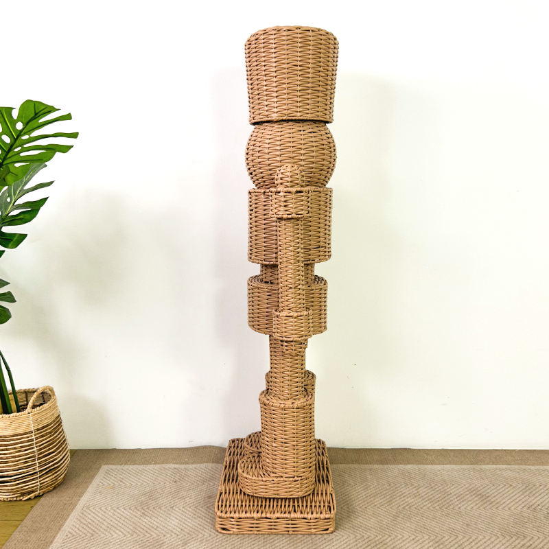 wicker Nutcracker2.png